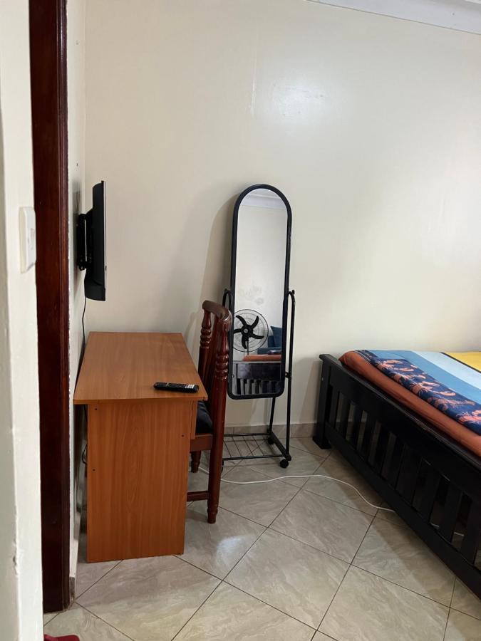 Lark Suites -Bukoto Kampala Ngoại thất bức ảnh